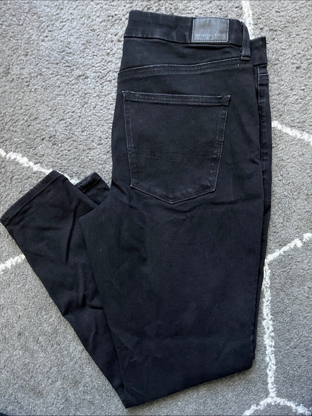 American Eagle Outfitters Women's Skinny Jeans in Black
